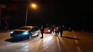 Bilecikte yol kontrol faaliyetinde 498 kişi sorgulandı