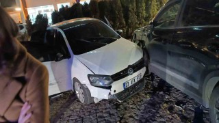 Bingölde iki otomobil çarpıştı: 4 yaralı