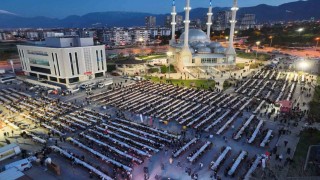 Binlerce kişi Merkezefendi Belediyesinin gönül sofrasında buluştu
