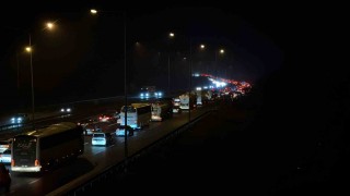 Bolu geçişinde bayram trafiği kilit