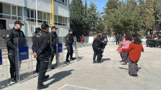 Burdurda gerçeğini aratmayan deprem tatbikatı