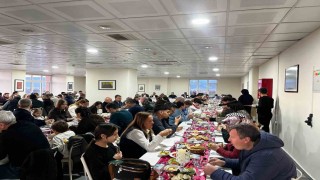 Burhaniyede akademik ve idari personel iftarda buluştu