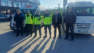 Burhaniyede okul servisleri denetlendi