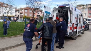 Bursada 3 katlı binada yangın: Dumandan zehirlenen yaşlı kadının durumu ağır