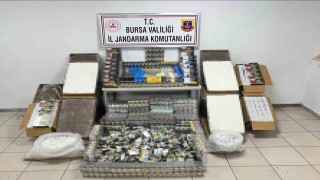 Bursada dev operasyon: 65 bin kaçak sigara ve 50 bin makaron ele geçirildi