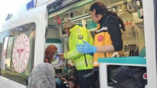 Bursada fenalaşan servis şoförü kaldırıma çıkıp güçlükle durabildi
