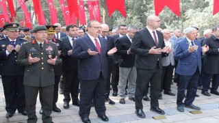 Çanakkale şehitleri Aydında dualarla anıldı