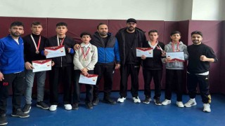 Çataklı öğrenciler Muay Thai İl Şampiyonasında derece elde etti