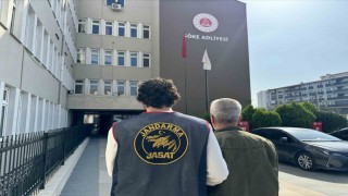 Çeşitli suçlardan aranan şahıslar jandarmadan kaçamadı