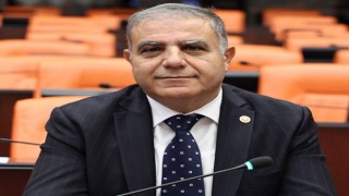 CHP’li Güzelmansur’dan Başkan Çenet’e “Erzin” Tepkisi: "İşinize Bakın!"