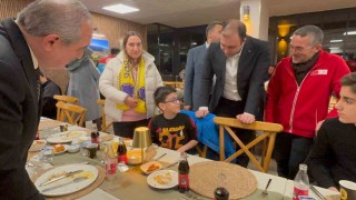 Çocuklar ile protokol iftar sofrasında buluştu