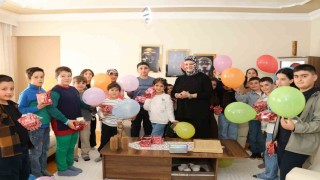 Çocuklara bayram tadında misafirlik