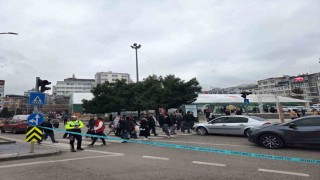 Cumhuriyet Meydanında trafik yoğunluğu