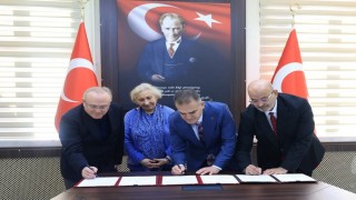 Datçada Çocuk Evleri Sitesi için imzalar atıldı
