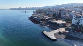 Değirmendere sahiline taşkınlara karşı dalgakıran inşa ediliyor