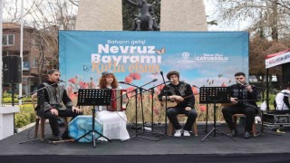 Denizlide bahara görkemli karşılama
