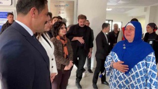 Deprem enkazından 4.günde kurtarılan kadın, 2 gün önce anahtarını teslim aldığı yeni yuvası için göz yaşları içerisinde devlete teşekkür etti