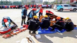 Deprem Haftasında öğrencilere afet tatbikatı