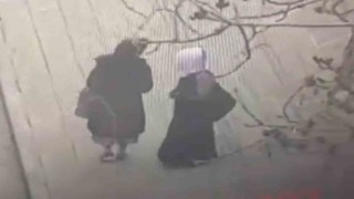Dilencilik bahanesiyle kadının cüzdanını alıp kaçtı