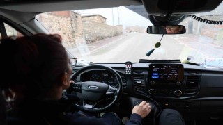 Diyarbakırın tek kadın ambulans şoförü 5 yıldır hayat kurtarmak için zamanla yarışıyor