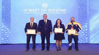 Düzceli sağlık çalışanlarına Bakandan teşekkür belgesi