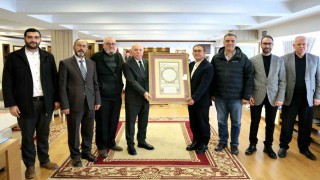 Ebu İshak Vakfından Başkan Sekmene Anlamlı Ziyaret