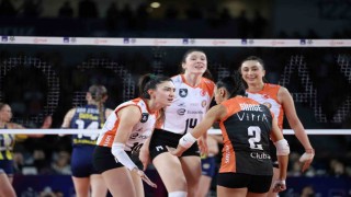 Eczacıbaşı Dynavit, Kupa Voleyde adını finale yazdırdı