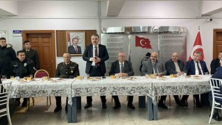 Edremit protokolü bayramlaşmada buluştu