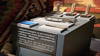 Elazığ Kent Müzesinde asırlık eserler ilgi görüyor