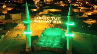 Emette Ramazan coşkusu mahya ile taçlandı