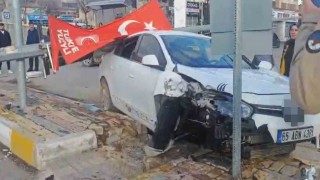 Ercişte trafik kazası: 1 yaralı