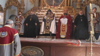 Ermenilerin Miçing ayininde İrana dua