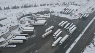 Erzincanda kar yağışı ulaşımı aksattı