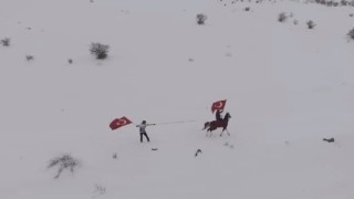 Erzincanın beyaz örtüsünde farklı snowboard deneyimi