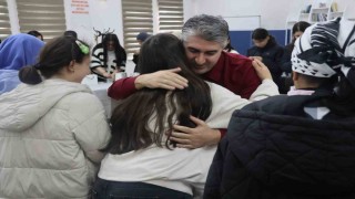 Erzurumda bayram sevinci: Çocuk evlerinde anlamlı buluşma