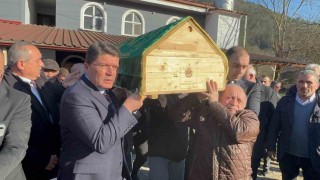 Eski Adalet Bakanı Tunçun acı günü