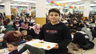 Eskişehir Fatih Sultan Mehmet İmam Hatip Ortaokulunda iftar sevinci
