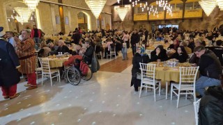 Eskişehirde gaziler ve yaşlılar iftar programında bir araya geldi