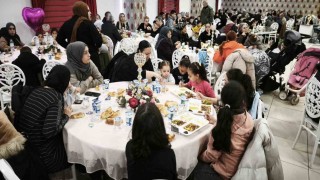 Eskişehirde ihtiyaç sahibi aileler iftarda buluştu