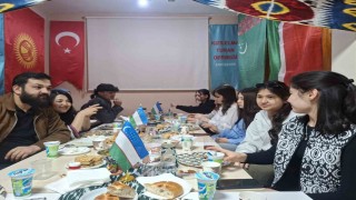 Eskişehirdeki üniversitelerde okuyan Özbekistanlı öğrenciler iftar programında buluştu