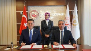 Eskişehire yeni kız çocuk yurdu yapılması için imzalar atıldı