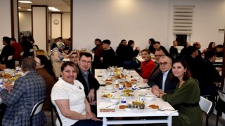 ESOGÜ Hastanesinde hastane personeli ve hasta yakınları iftarda bir araya geldi