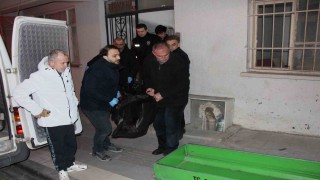 Evinde sahte içki içti, saatler sonra ölü bulundu