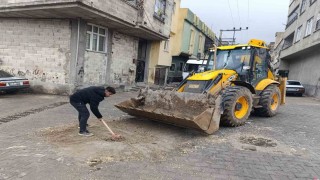 Eyyübiyede sel sonrası temizlik çalışmaları sürüyor