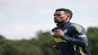 Fenerbahçe, günü çift antrenmanla tamamladı