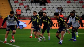 Fenerbahçeden Antalyaspor maçında 5 değişiklik