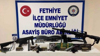Fethiyede polis KADES ihbarına gitti, evden cephanelik çıktı