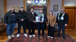 Filistin Yardımlaşma Derneğinden Rektör Adıgüzele ziyaret