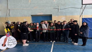 Fırçalar kadınlar için konuştu: Karsta öğrencilerden 8 Marta anlamlı sergi