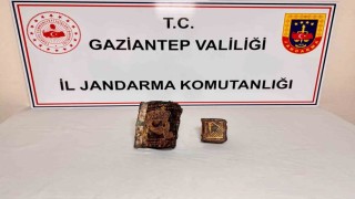 Gaziantepte altın yazmalı 2 kitap ele geçirildi: 1 gözaltı